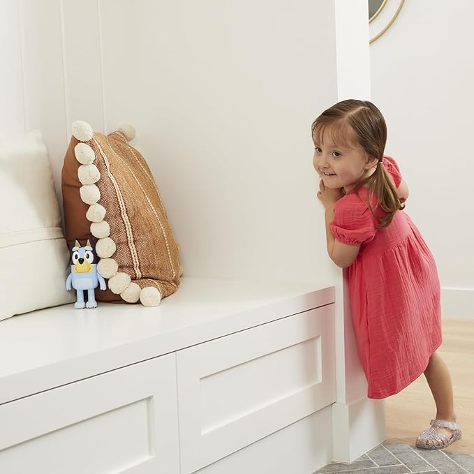 Moose Bluey Hide & Seek Game, Hide the figure and press her nose to start the built-in timer, talks and giggles to help kids find her, When found, kids can Dance To Theme Song
